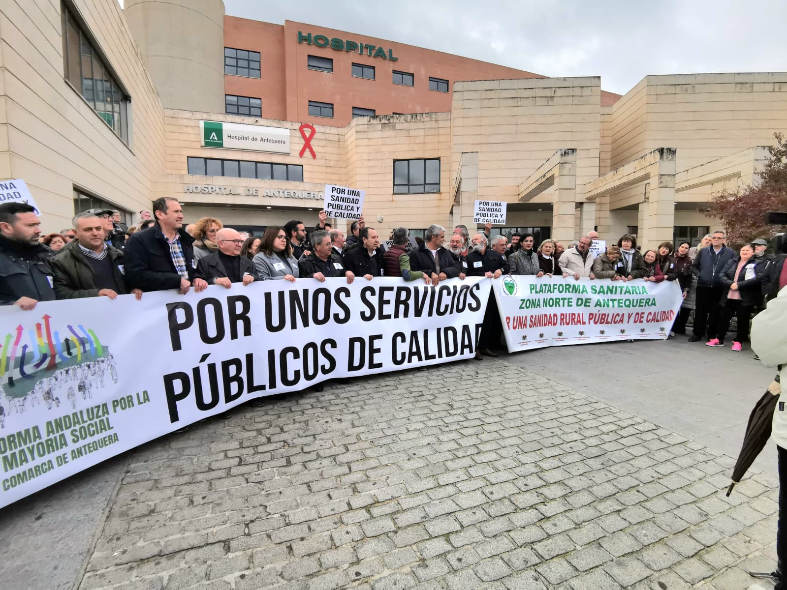 La Plataforma por la Mayoría Social de la Comarca de Antequera reúne a vecinos y representantes municipales en defensa de la Sanidad Pública