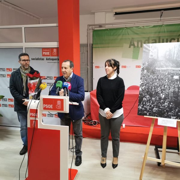 José Luis Ruiz Espejo valora positivamente el mantenimiento de los exámenes de tráfico en Antequera gracias al acuerdo institucional