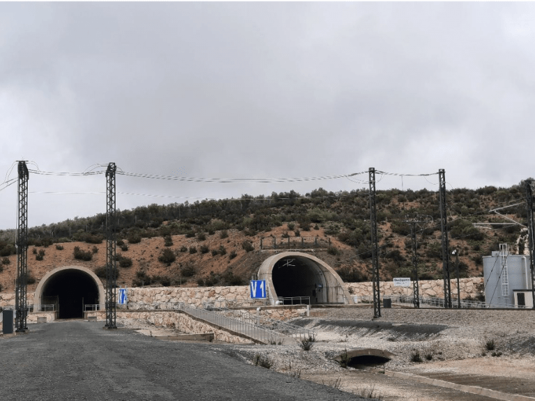 El Gobierno autoriza licitar por 45,7 millones la duplicación de la alta velocidad entre Antequera y Granada