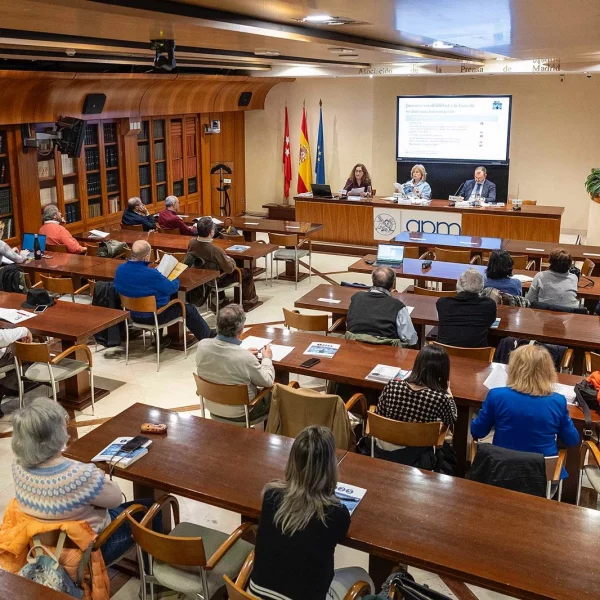 El informe de la APM alerta del deterioro de la confianza y la precariedad en el periodismo