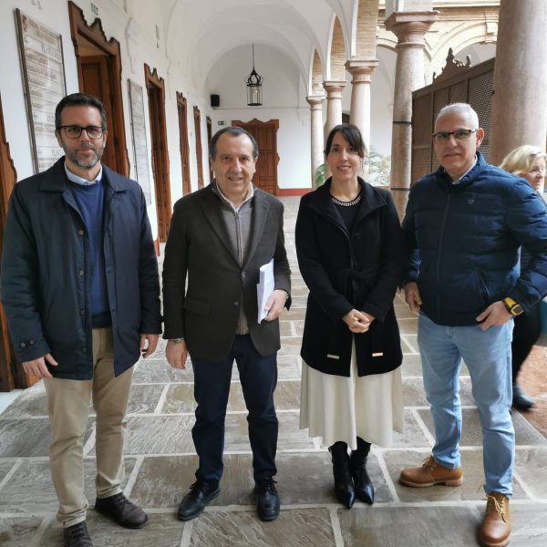 El PSOE de Antequera critica la aprobación por urgencia de una nueva tasa de residuos sin bonificaciones ni medidas de compensación