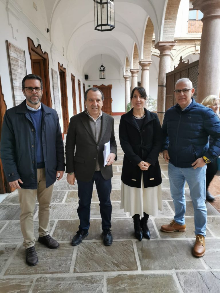 El PSOE de Antequera critica la aprobación por urgencia de una nueva tasa de residuos sin bonificaciones ni medidas de compensación