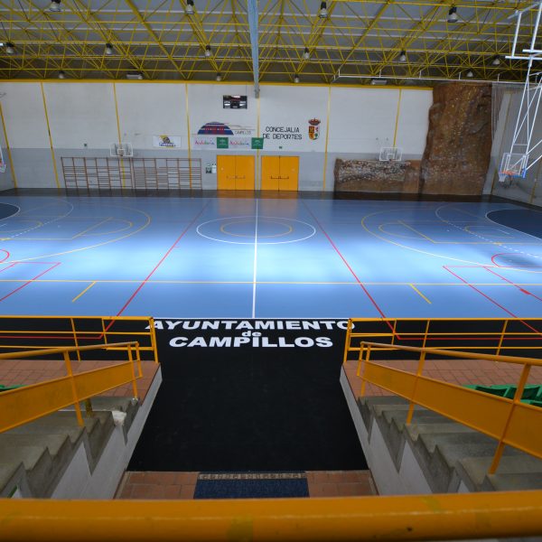 El Ayuntamiento de Campillos sustituirá la cubierta del pabellón polideportivo municipal durante el verano