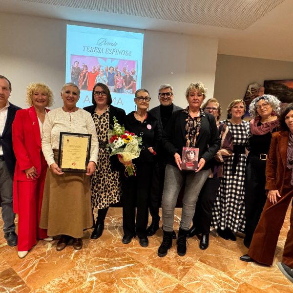 El PSOE de Antequera reconoce a AMAMA con el Premio Teresa Espinosa