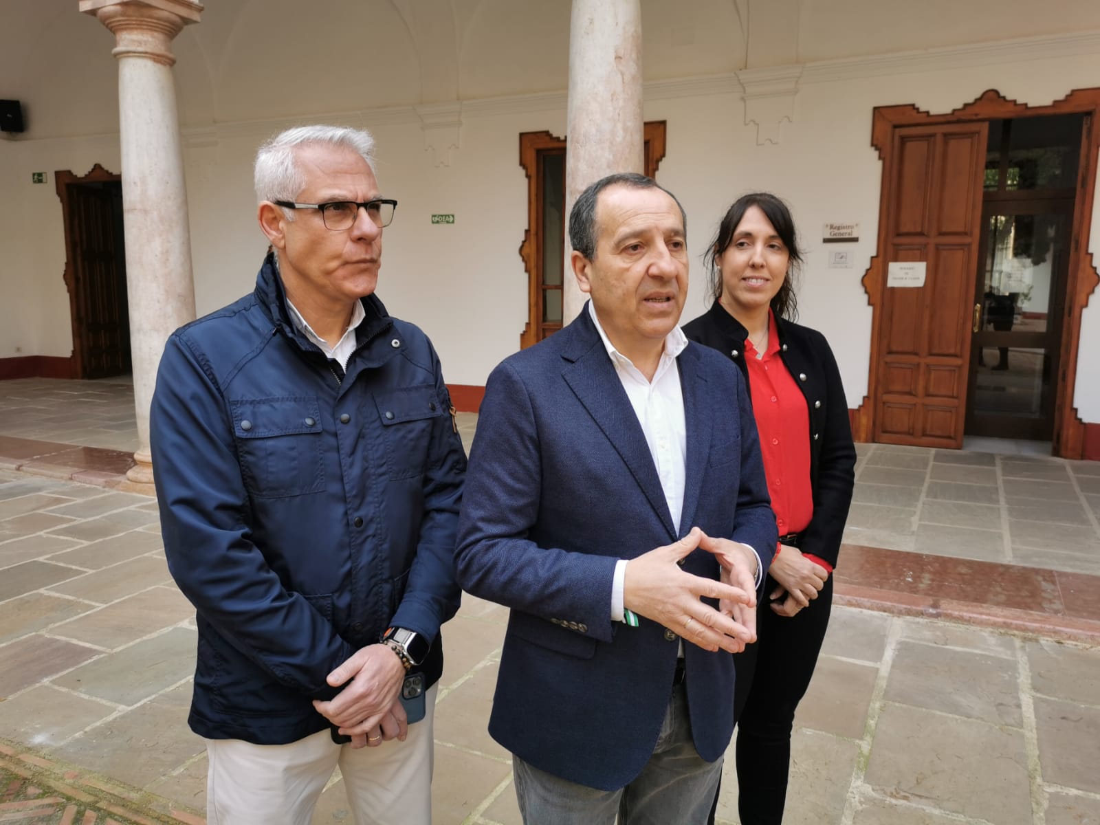 Espejo destaca la bajada del paro en Antequera y el récord de afiliación femenina en España