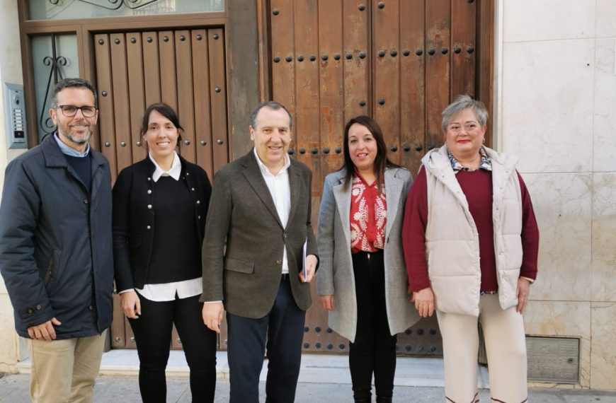 Los socialistas destacan el alza del 49% en las pensiones y reprochan al PP su rechazo