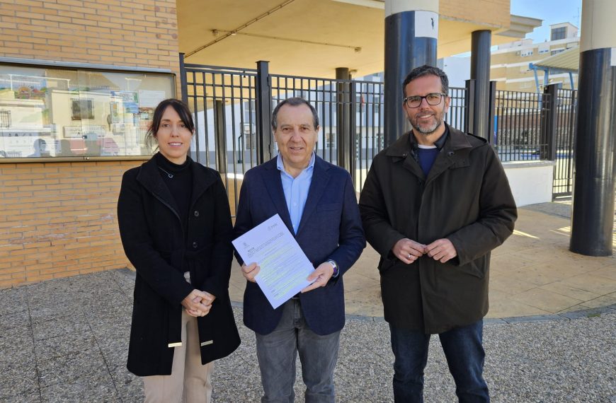 El PSOE de Antequera se suma a la concentración contra el traslado de la estación de autobuses