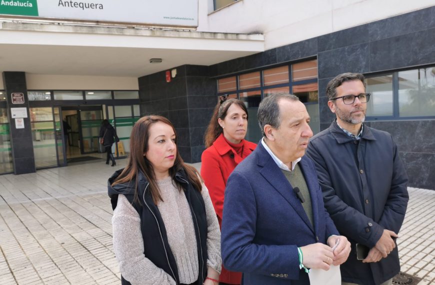 El PSOE de Antequera defiende la posición del Gobierno de España frente a la guerra contra Irán y advierte del impacto económico del conflicto