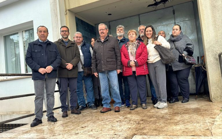 Colectivos sociales y fuerzas políticas llaman a una movilización masiva en defensa de la sanidad pública el próximo 12 de abril en Málaga