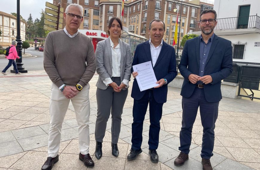 El PSOE de Antequera propone ampliar el transporte urbano para mejorar la movilidad y la accesibilidad en todos los barrios