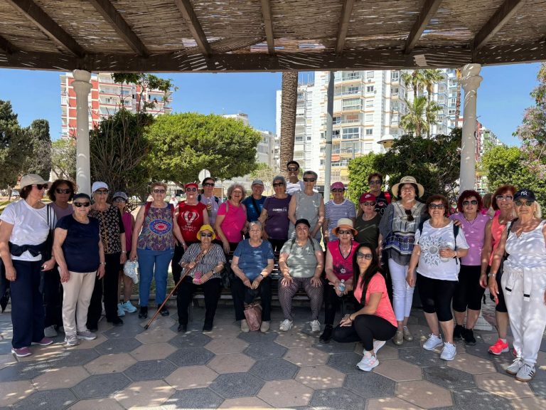 Cuevas Bajas promueve el envejecimiento activo con su participación en la Marcha Nórdica 2026 de la Diputación de Málaga