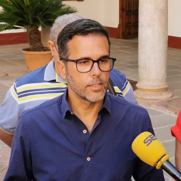 El PSOE de Antequera presenta dos mociones para el pleno de abril: una agrupación musical municipal y la reactivación de la piscina de Bobadilla Estación