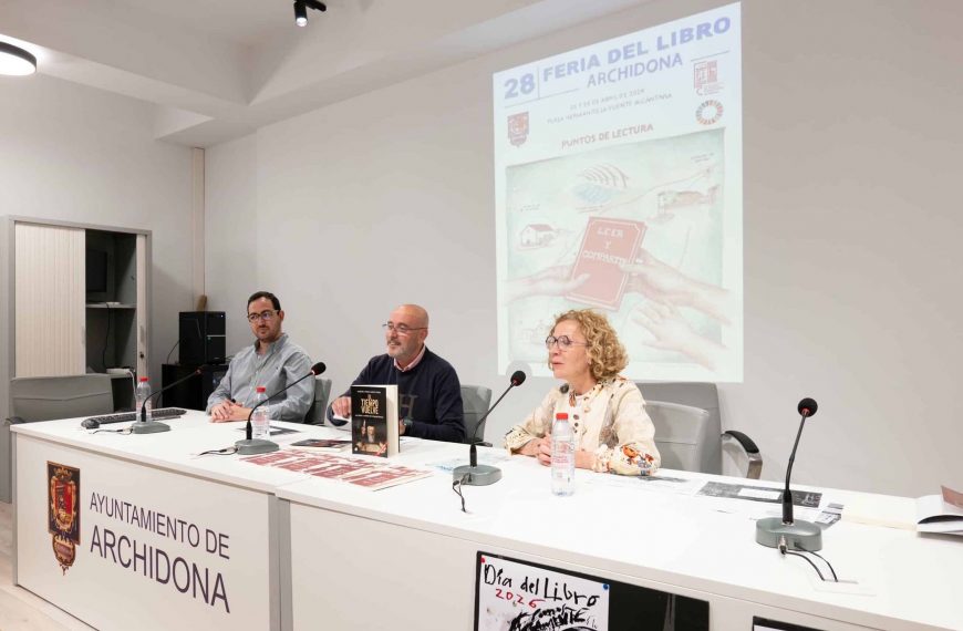 Archidona blinda su patrimonio literario congregando a cuarenta autores en la comarca