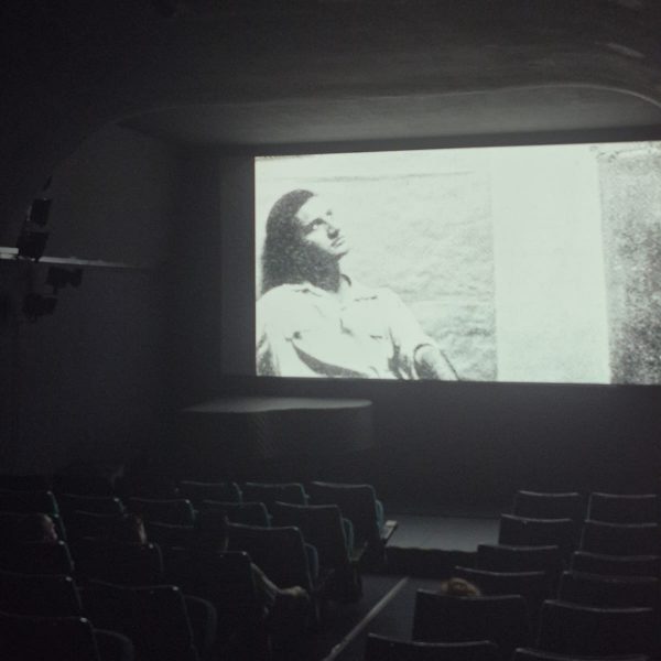 El artista de Villanueva de Algaidas, Miguel Berrocal, revive en Madrid con un documental sobre su obra y legado