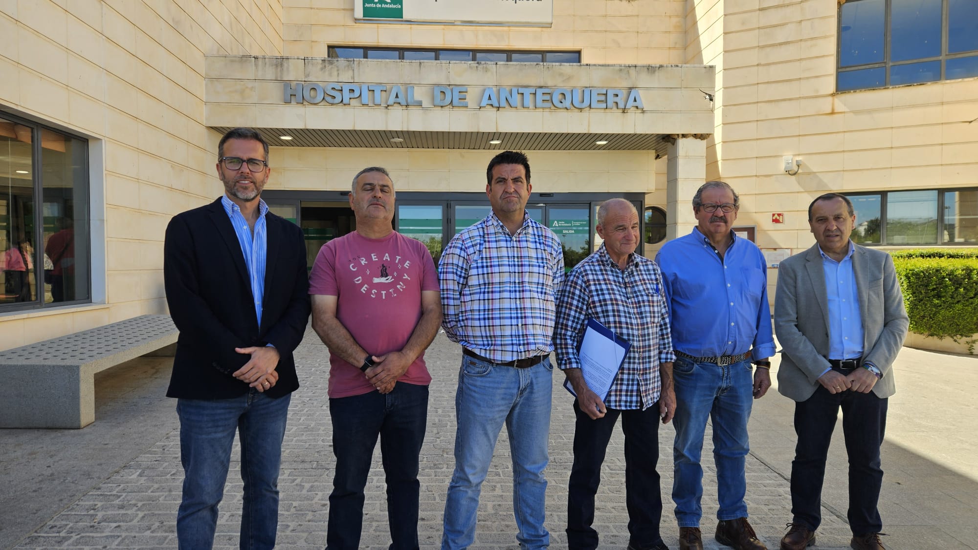 El alcalde de Villanueva de la Concepción exige a la Junta una respuesta para ampliar el consultorio y reforzar la plantilla