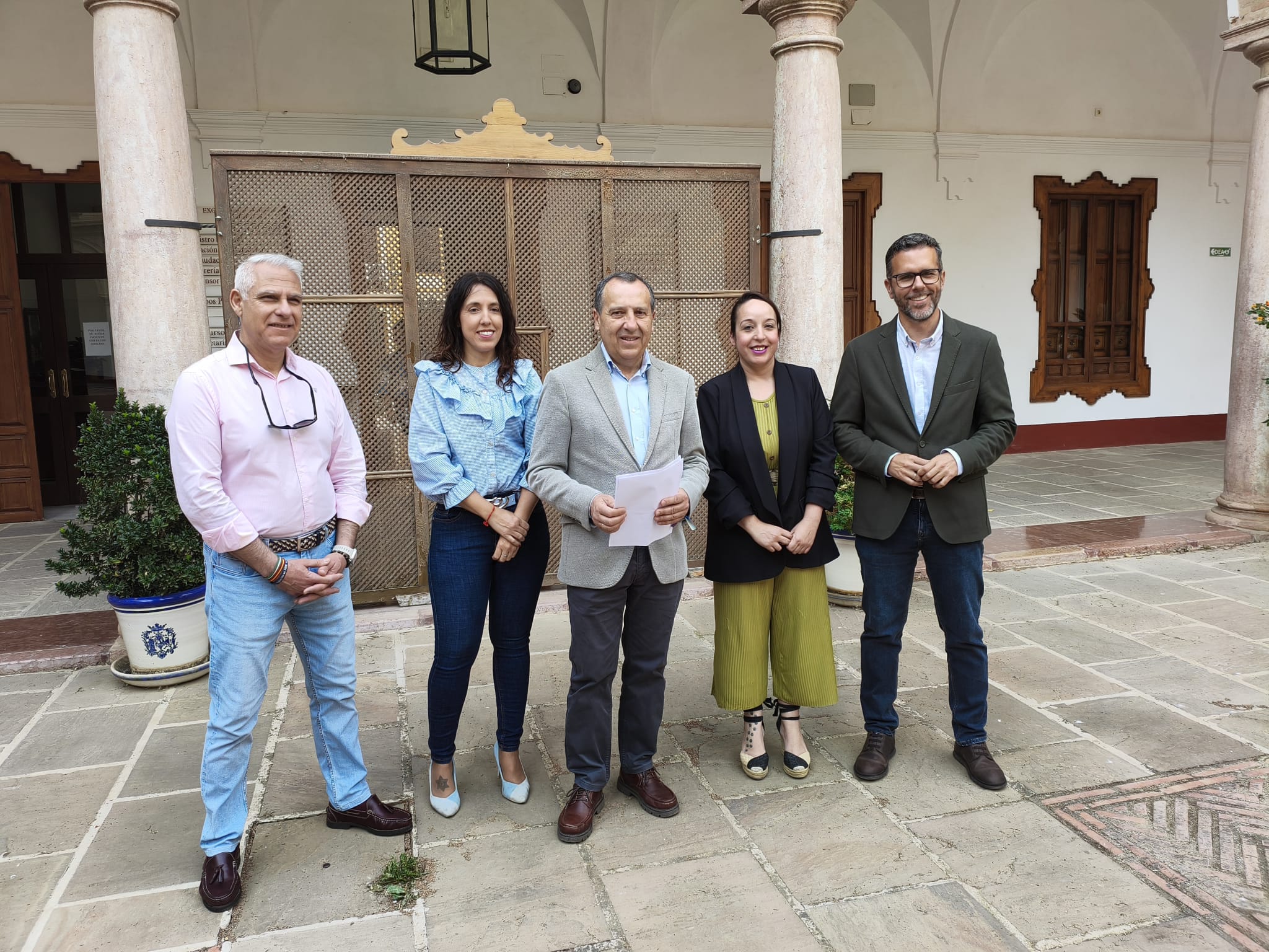 El PSOE de Antequera reclama avances en el IES Los Colegiales y la reapertura del Centro de Mayores de calle Calzada