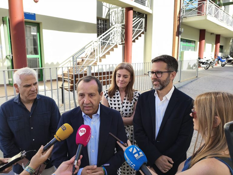 El PSOE de Antequera pide adelantar la apertura de la piscina municipal de verano ante las altas temperaturas