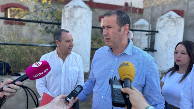 Manuel Lara pide a las diputaciones de Málaga y Córdoba que impulsen el trasvase desde Iznájar