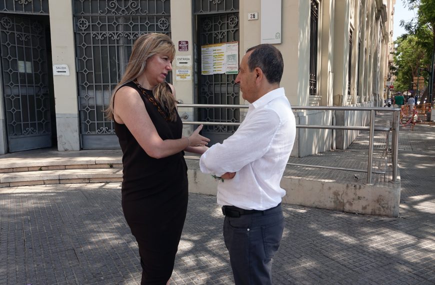 El PSOE exige a Moreno que use la financiación extra del Gobierno para acabar con las listas de espera en dependencia