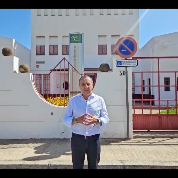 El PSOE denuncia el «abandono» de la Escuela de Empresas de Antequera y reclama su recuperación