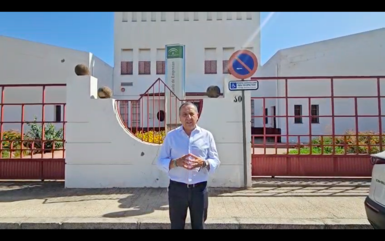 El PSOE denuncia el «abandono» de la Escuela de Empresas de Antequera y reclama su recuperación