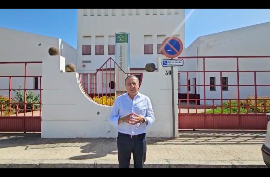 El PSOE denuncia el «abandono» de la Escuela de Empresas de Antequera y reclama su recuperación