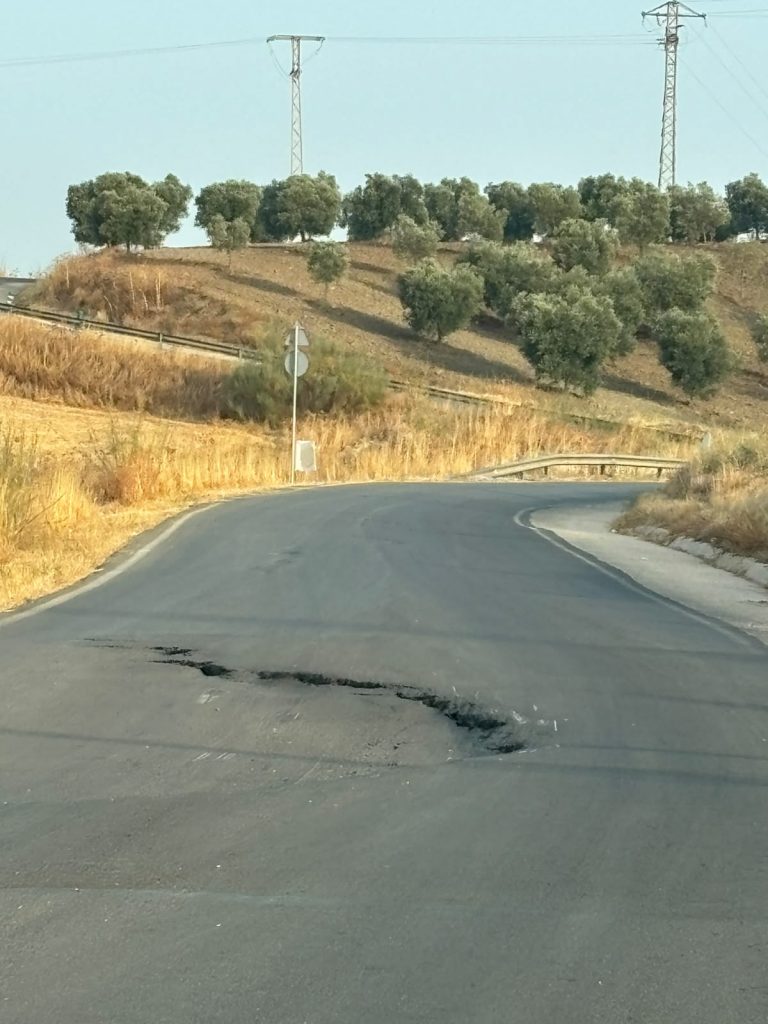 El PSOE reclama una actuación urgente en la carretera que une La Joya con La Higuera