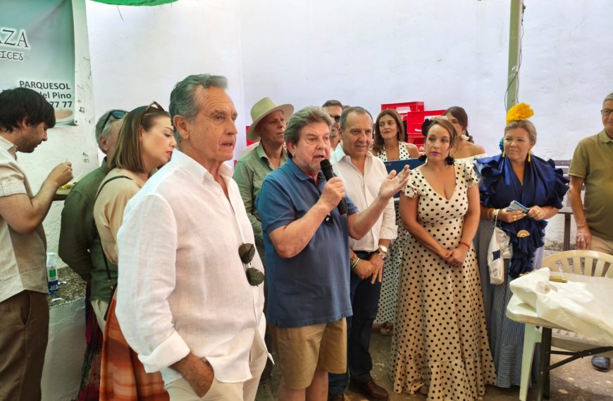 El PSOE de Antequera reconoce las trayectorias de Jesús Romero, Paulino Plata y Francisco Gallardo