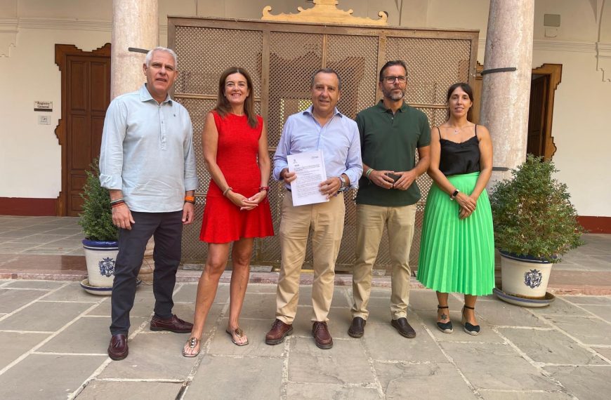 El PSOE de Antequera lleva al Pleno una moción para aumentar las plazas concertadas para mayores y dependientes