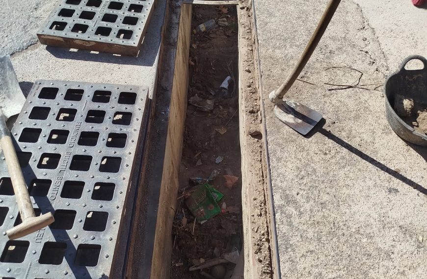 Cuevas Bajas refuerza la limpieza del alcantarillado ante la llegada de las lluvias