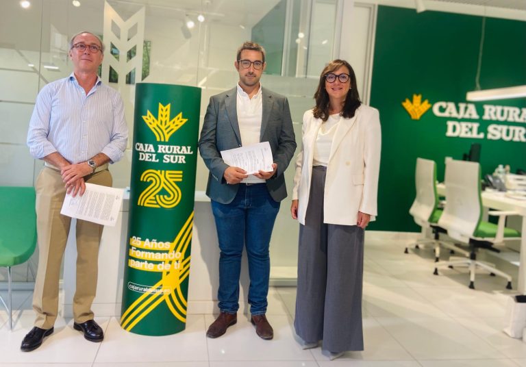 ACIA y Caja Rural del Sur firman un convenio con ventajas financieras para empresas y autónomos de Antequera