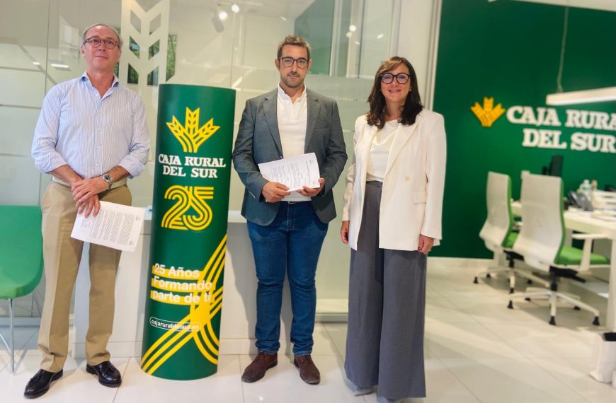 ACIA y Caja Rural del Sur firman un convenio con ventajas financieras para empresas y autónomos de Antequera