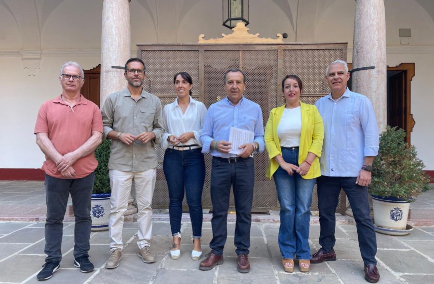 Ruiz Espejo cifra en más de 2.000 los demandantes de vivienda en Antequera y reclama más vivienda pública